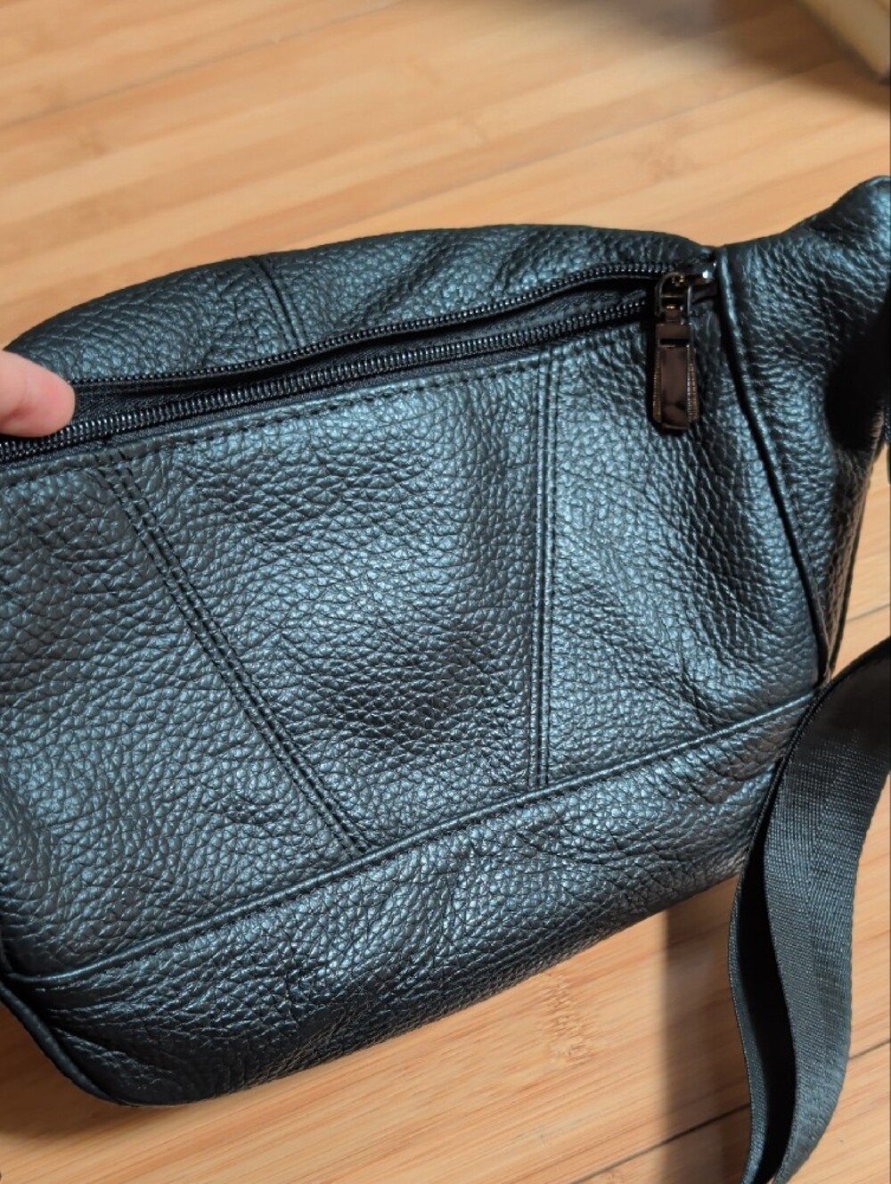 Black Leather Waist Bag Fanny Pack Belt Bag - Picture 6 of 8